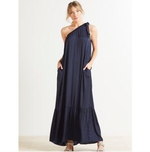 Evereve Hadley One Shoulder Maxi Dress women's small navy blue tiered‎ satin